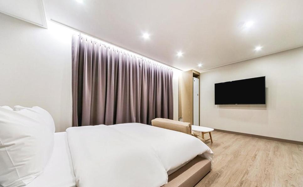 Centro Hotel Chilgok Eksteriør billede