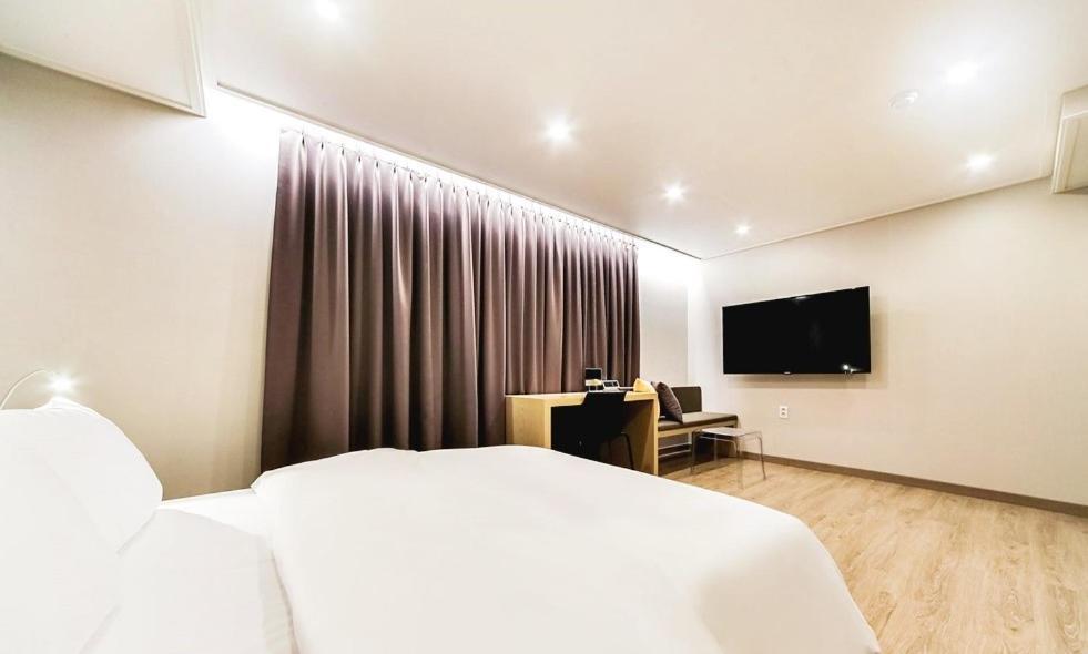 Centro Hotel Chilgok Eksteriør billede