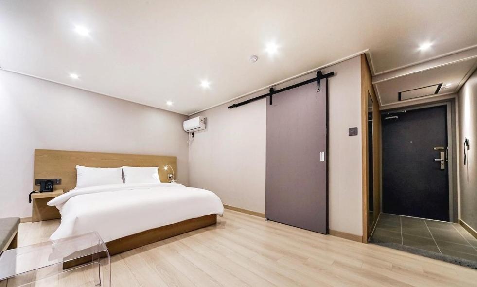 Centro Hotel Chilgok Eksteriør billede