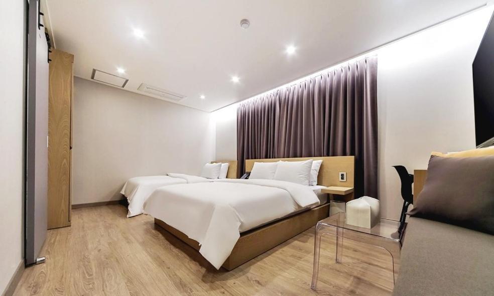 Centro Hotel Chilgok Eksteriør billede